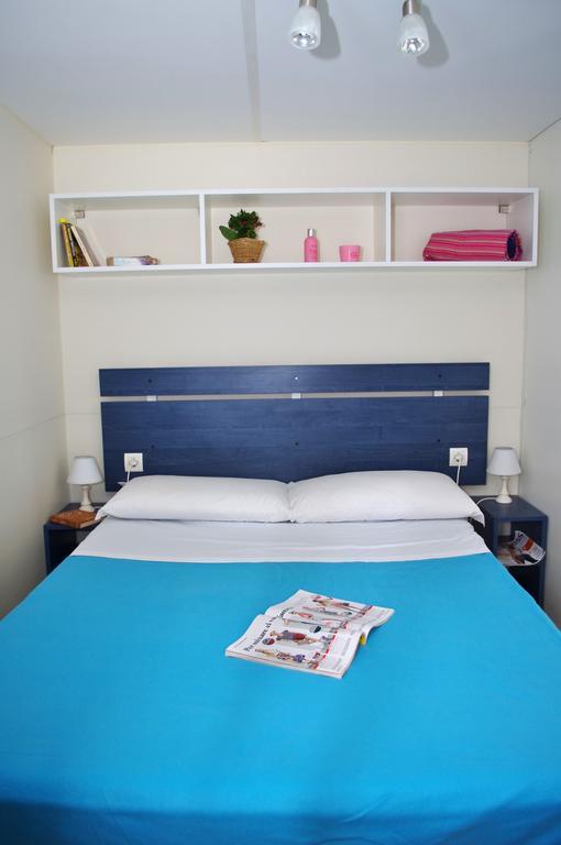 Happy Camp Mobile Homes In Centro Vacanze Bi Village Fažana Δωμάτιο φωτογραφία
