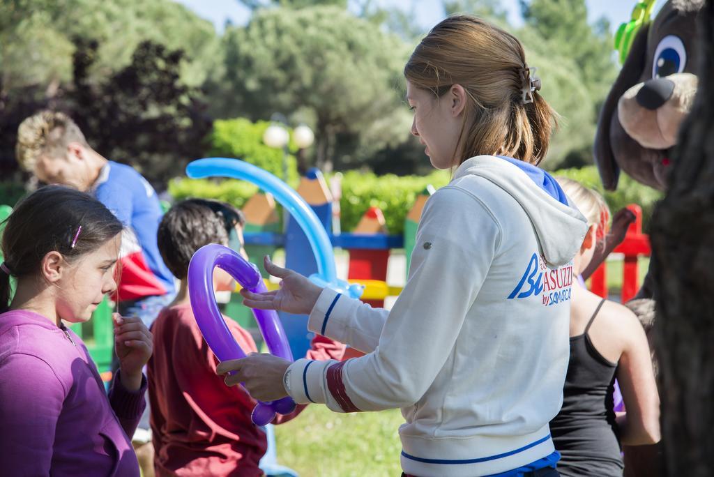 Happy Camp Mobile Homes In Centro Vacanze Bi Village Fažana Εξωτερικό φωτογραφία