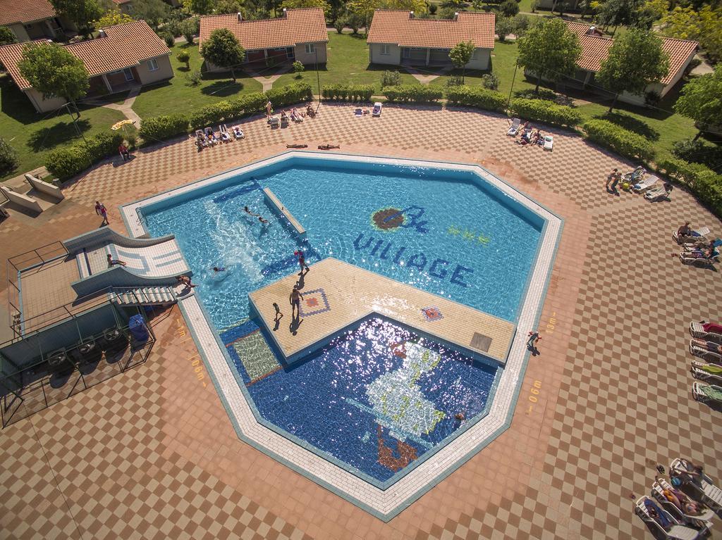 Happy Camp Mobile Homes In Centro Vacanze Bi Village Fažana Εξωτερικό φωτογραφία